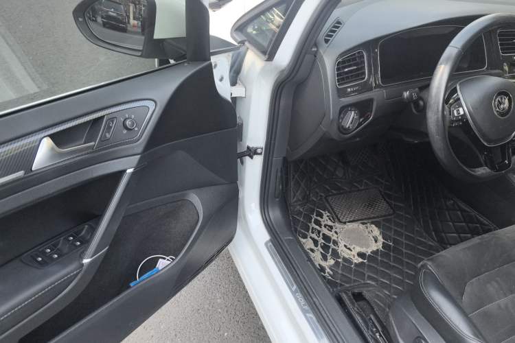 Used Volkswagen Golf 2019 280TSI DSG Luxury Version China VI Standard
