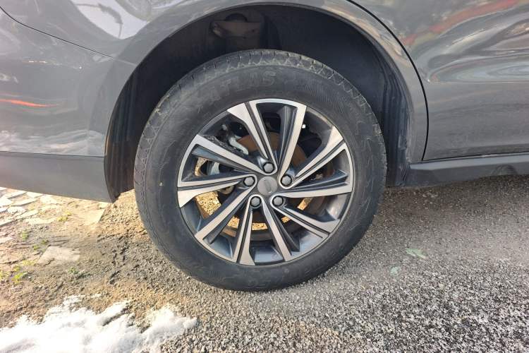 Used Geely Auto Vision X6 2020 1.4T CVT Luxury Edition
