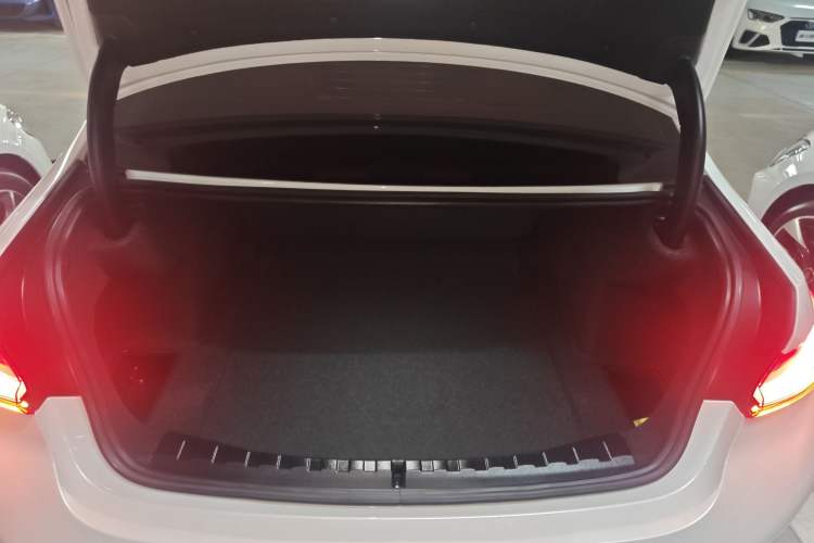 Used BMW 3 Series 2024 325Li M Sport Package