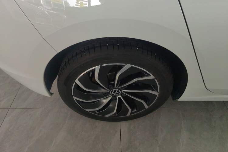 Used Volkswagen Golf 2024 280TSI DSG Pro 50th Anniversary Edition
