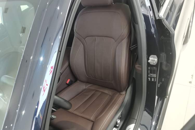 Used BMW 7 Series 2018 730Li Leading Model M Sport Package
