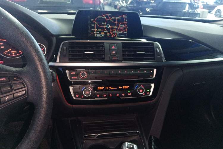 Used BMW 3 Series 2016 320Li Fashion Model