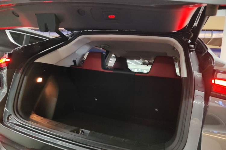 Used Oshan X5 2021 Revised Version 1.5T DCT Luxury Edition
