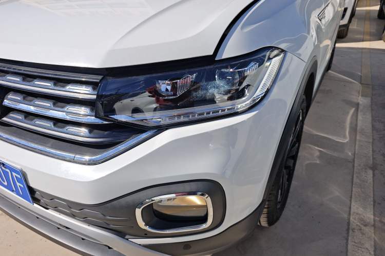 Used Volkswagen Tacqua 2021 200TSI DSG JoyConnect Edition
