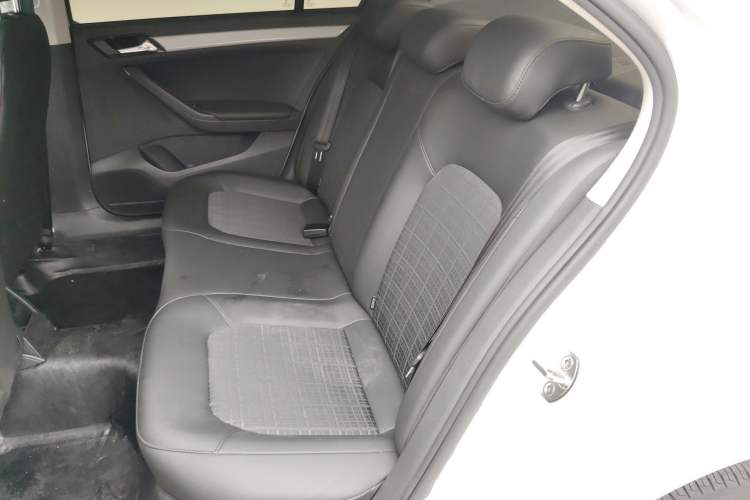 Used Volkswagen Jetta 2017 1.4L Manual Comfort Model
