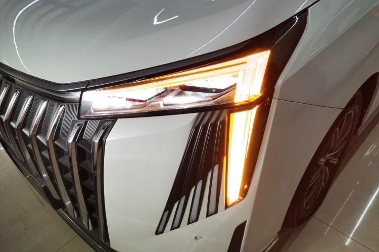 Used GAC Trumpchi M8 2024 Master Series 400T Ultimate Edition
