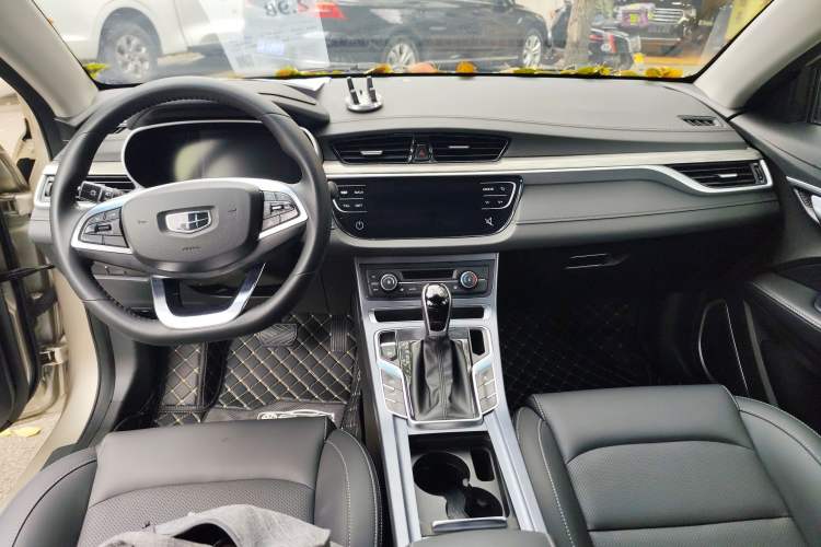 Used Geely Auto Emgrand 2019 Leading Edition 1.5L CVT Upward-Connected Model China VI Standard