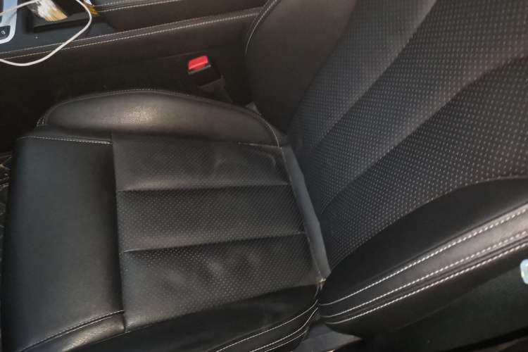 Used BYD Tang 2018 2.0T Automatic SmartConnect Prestige 7-Seater China V Standard
