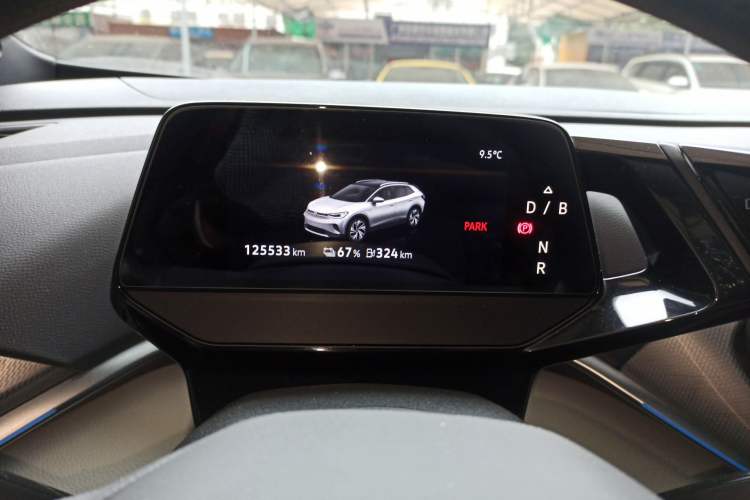 Used Volkswagen ID.4 CROZZ 2021 Long-Range Lite PRO Two-Wheel Drive Version
