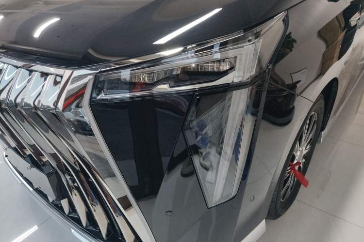 Used GAC Trumpchi Xiangwang M8 
