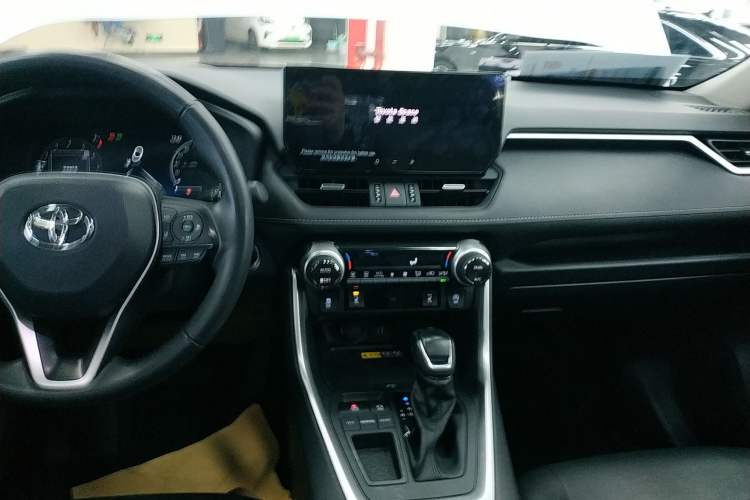 Used Toyota RAV4 2023 2.0L CVT Two-Wheel Drive Fashion Plus Edition