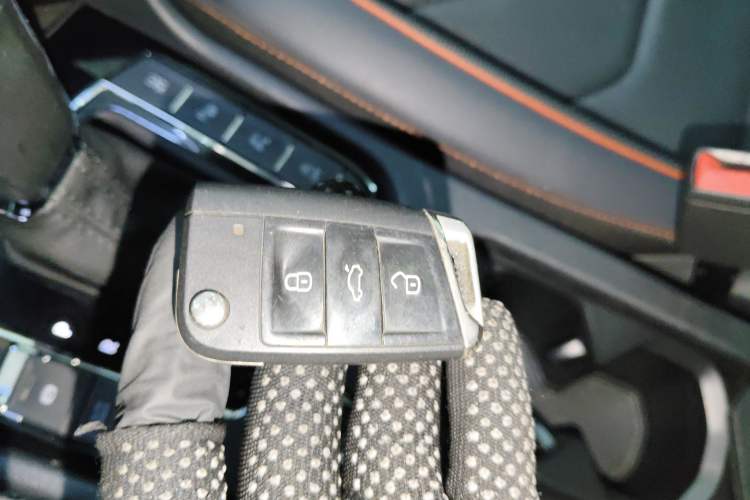 Used Volkswagen Tiguan L 2017 380TSI Automatic All-Wheel Drive Supreme Flagship Edition
