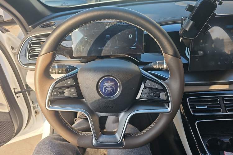 Used BYD Qin PLUS 2024 Honor Edition EV 510KM Leading Model