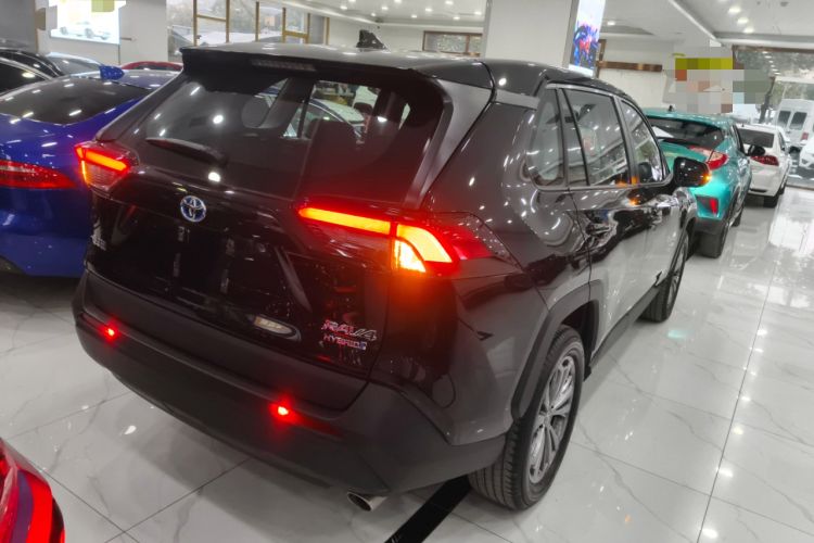 Used Toyota RAV4 2023 Dual-Motor 2.5L E-CVT Two-Wheel Drive Elite Edition
