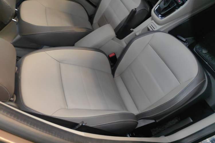 Used Volkswagen Gran Lavida 2013 1.4 TSI Automatic Comfort Model
