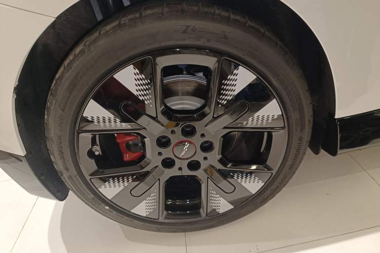 Used  Electric MINI COOPER JCW 2025 JOHN COOPER WORKS
