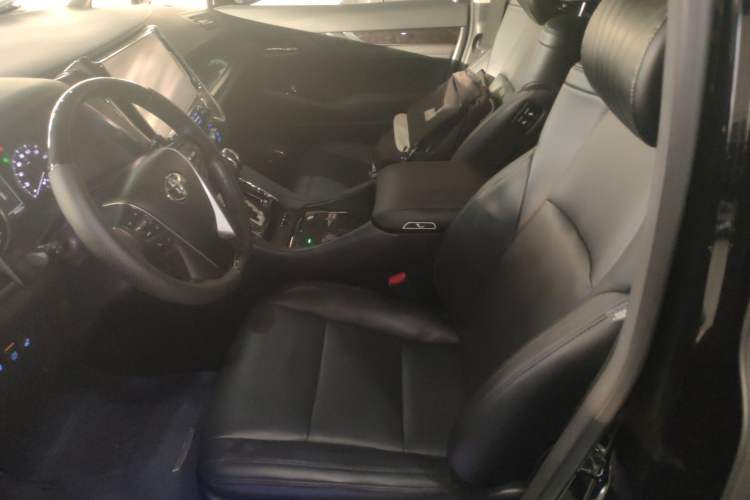 Used Toyota Vellfire 2021 Crown Dual-Engine 2.5L HV Luxury Edition