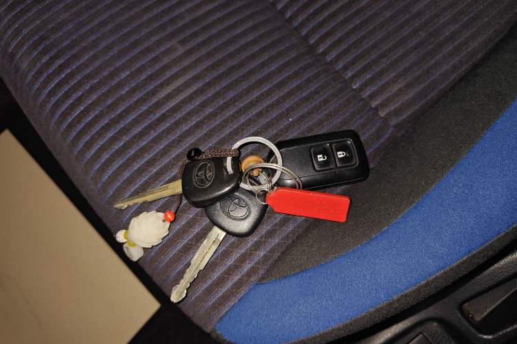 Used Toyota YARiS L 2017 1.5G CVT Xuan Dong Skyroof Edition