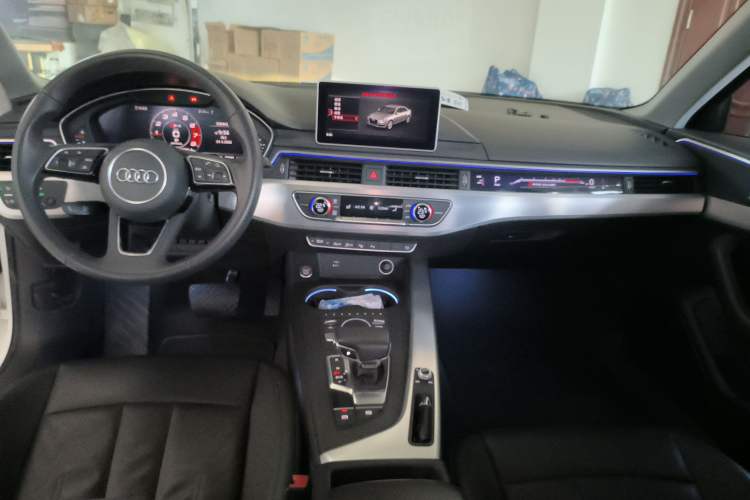 Used Audi A4L 2019 40 TFSI Fashion Version China V