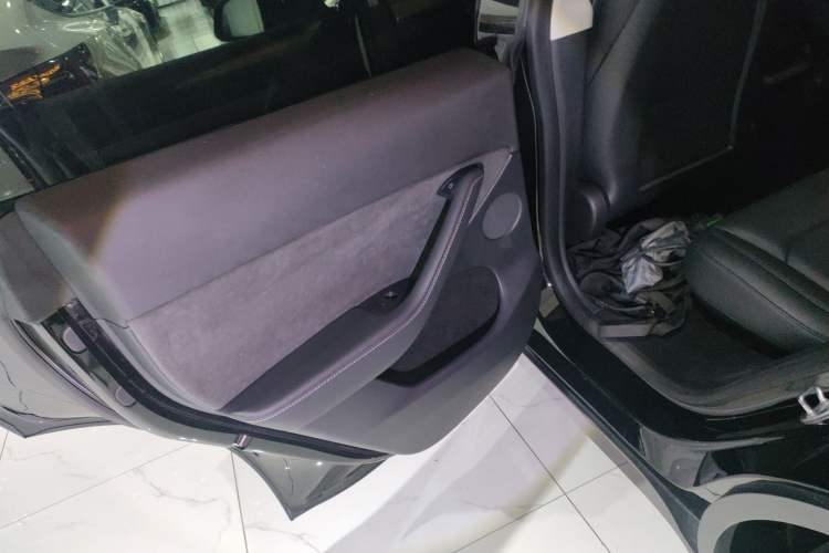 Used Tesla Model Y 2021 Standard Range Rear-Wheel Drive Version