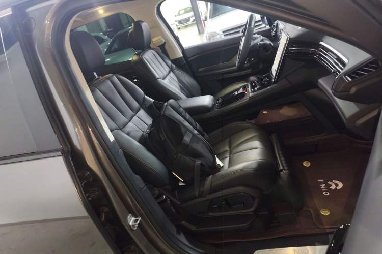 Used Nio ES8 2018 355 km Base Version 7-Seater Edition