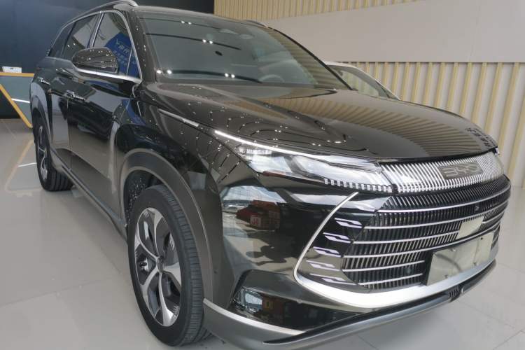 Used BYD Frigate 07 2023 DM-i 205KM Flagship Model
