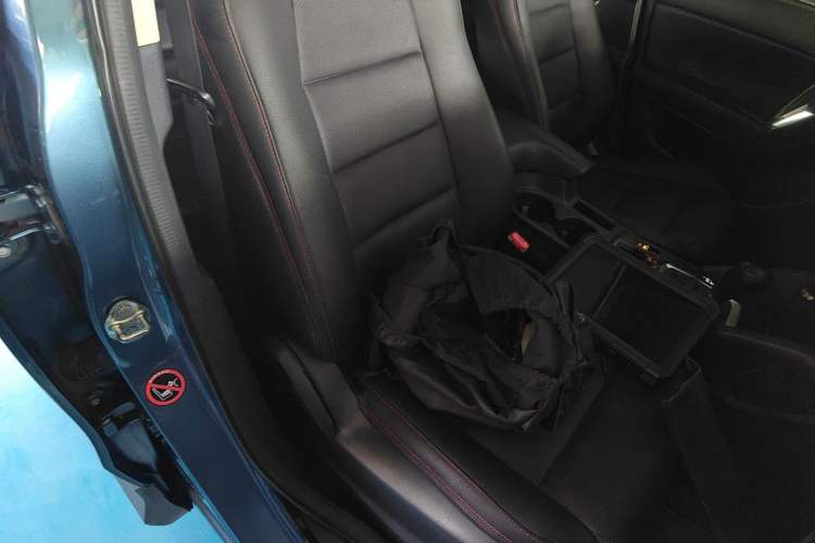 Used Mazda CX-5 2015 2.0L Automatic Two-Wheel Drive Urban Version
