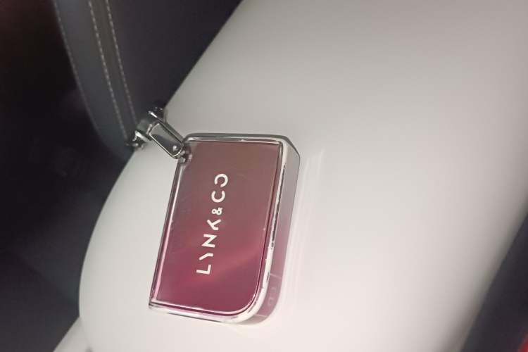 Used Lynk & Co 06 EM-P 2025 EM-P 126 Long-Range Halo