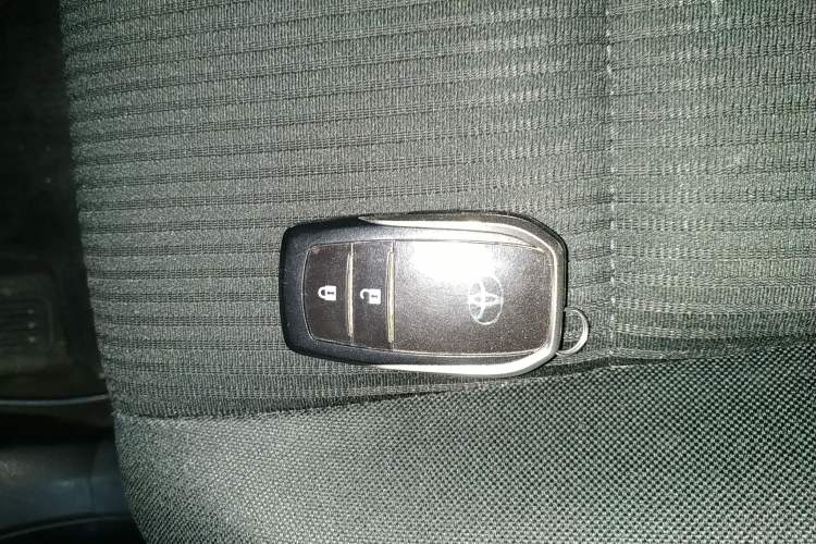 Used Toyota RAV4 2018 2.0L CVT Two-Wheel Drive Fashion X Edition