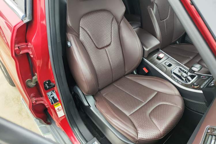 Used Land X7 2015 2.0T Panoramic Prestige Edition