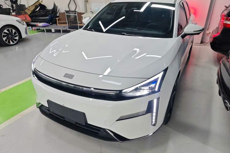 Used Geely Galaxy L6 2024 125km PLUS Dragon Edition