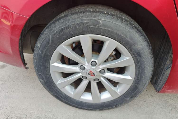 Used Roewe i6 New Energy 2017 45T Hybrid Connect & Smart Enjoyment Edition
