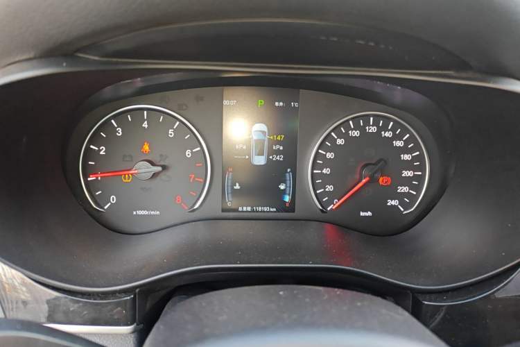 Used BYD Song MAX 2018 1.5T Automatic Smart Connect Luxury 6-Seater