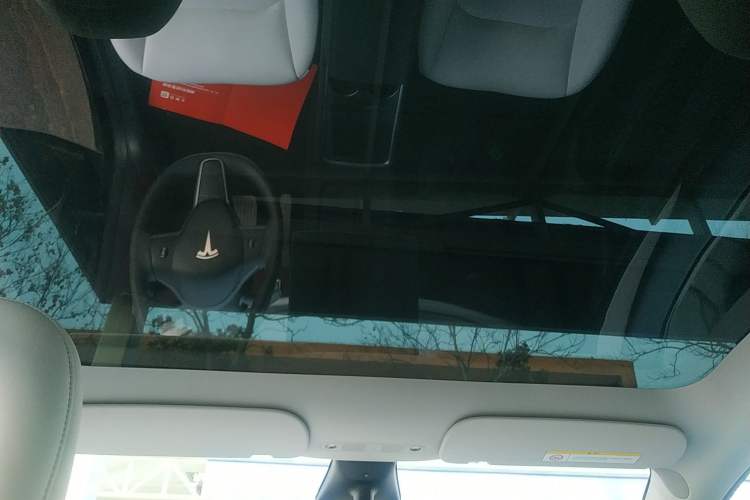 Used Tesla Model Y 2023 Rear-Wheel-Drive Version
