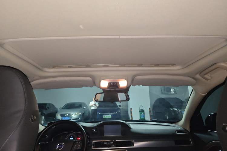 Used Volvo S80L 2014 2.0T T5 Intelligent Luxury Edition