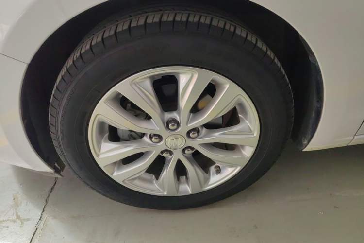 Used Buick GT 2018 15T Dual-Clutch Elite Model China V Standard
