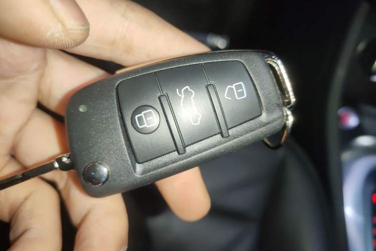 Used Audi Q3 2017 35 TFSI quattro all-wheel-drive sport model
