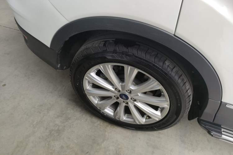 Used Ford Kuga 2017 EcoBoost 180 Two-Wheel-Drive Luxury Wing Edition
