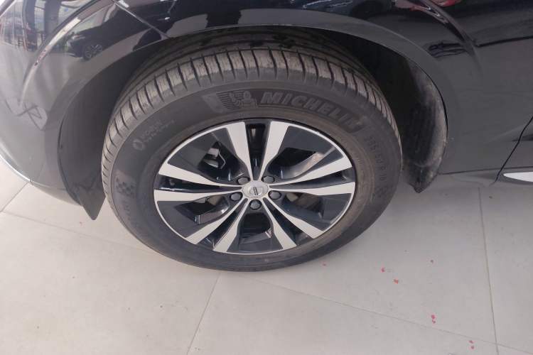 Used Volvo XC60 2025 B5 4x4 Smart Luxury Edition
