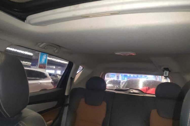 Used Geely Auto Vision X6 2019 1.4T CVT 4G Connected Luxury Version China VI Standard
