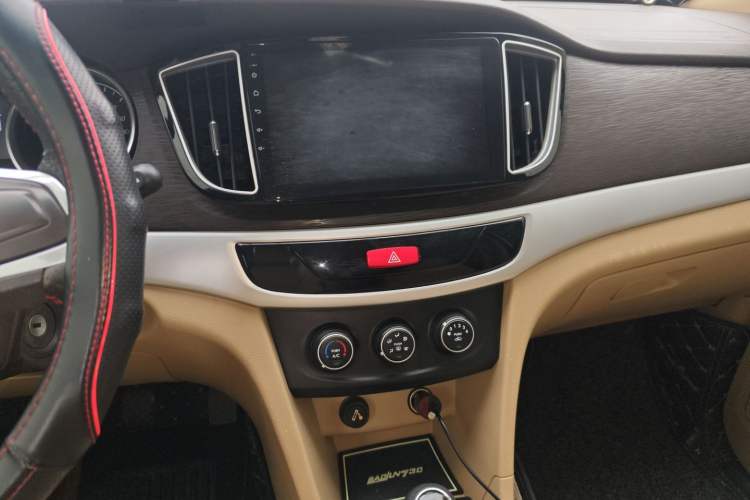 Used Baojun 730 2016 1.5L Manual Value Edition 7 Seats China V Emission Standard
