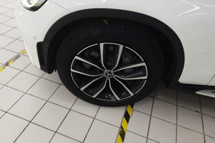 Used Mercedes-Benz GLC 2020 GLC 300 L 4MATIC Dynamic Edition
