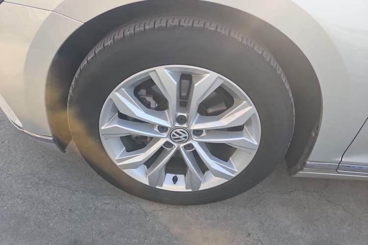 Used Volkswagen Magotan 2019 330TSI DSG Luxury Model China V Standard
