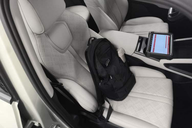 Used BYD Yuan UP 2025 Intelligent Driving Version 401 km Leading Edition