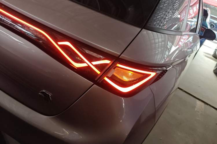 Used BYD Dolphin 2021 405 km Fashion Edition