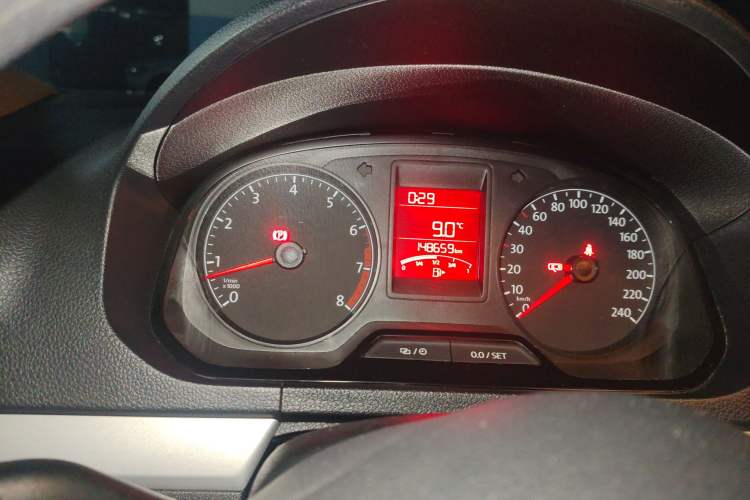 Used Volkswagen Jetta 2015 Zhihui Edition 1.4L Manual Comfort Model