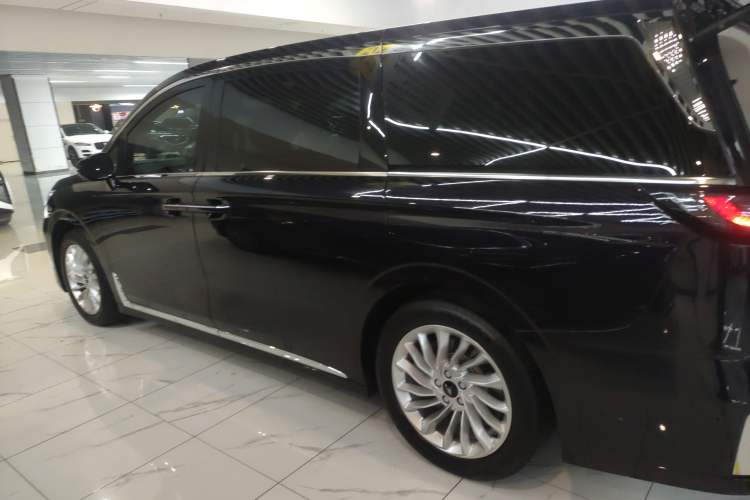 Used VOYAH Dream 2024 EV Long-Range Premium Edition
