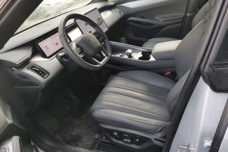 Used BYD Song L EV 2025 Intelligent Driving Version 662 km LiDAR Excellence Edition
