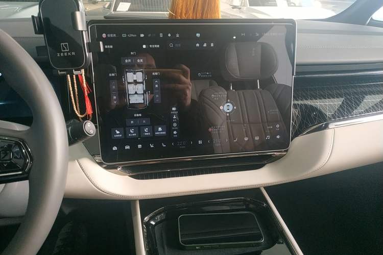 Used Zeekr 009 2022 WE Edition
