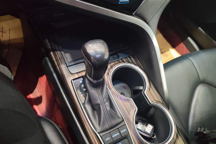 Used Toyota Camry 2018 2.5G Luxury Edition
